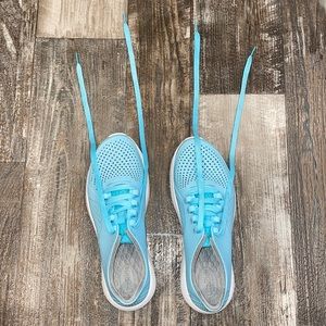 Women’s Crocs LiteRides - Size 9